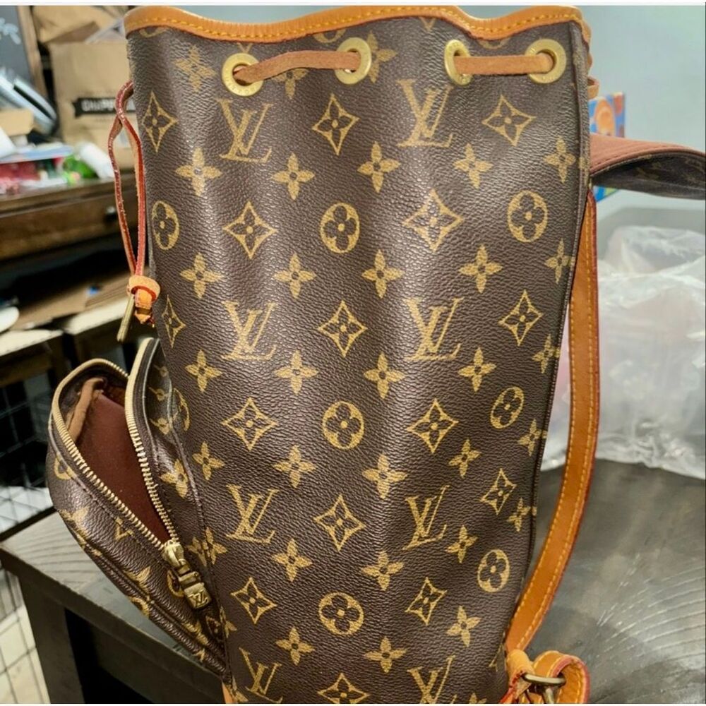 Louis Vuitton Montsouris GM Backpack - Picture 9 of 16